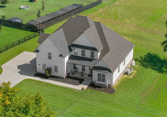 2nd image of 1387 Southside Rd, Southside, TN 37171 | MLS# 3336093