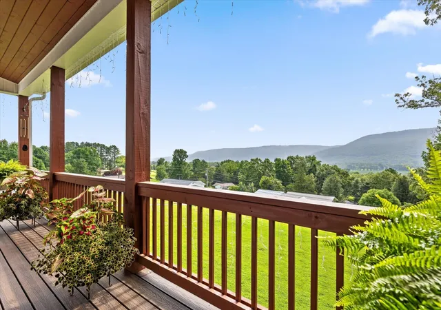 Photo 4 of Single family home for sale at 720 Turner Rd, Whitwell, TN 37397 | MLS# 3336904 | Listing updated on 2026-08-17