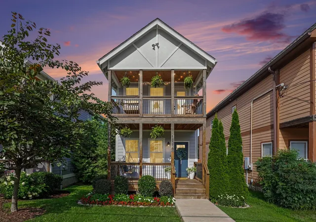 Photo 2 of Single family home for sale at 1821b 14th Avenue N, Nashville, TN 37208 | MLS# 3303929 | Listing updated on 2026-09-05