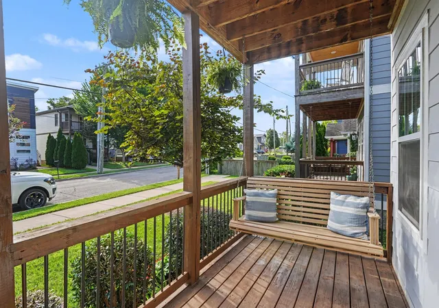 Photo 3 of Single family home for sale at 1821b 14th Avenue N, Nashville, TN 37208 | MLS# 3303929 | Listing updated on 2026-09-05