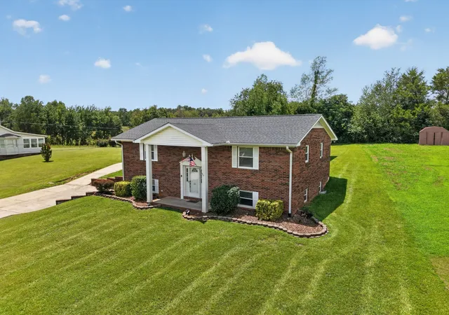 1st image of 225 Westgate Dr, Baxter, TN 38544 | MLS# 3302509