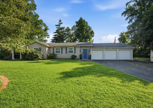Photo 1 of Single family home for sale at 2520 Pennington Bnd Rd, Nashville, TN 37214 | MLS# 3333609 | Listing updated on 2026-08-05