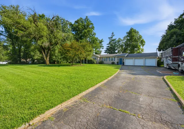 Photo 2 of Single family home for sale at 2520 Pennington Bnd Rd, Nashville, TN 37214 | MLS# 3333609 | Listing updated on 2026-08-05