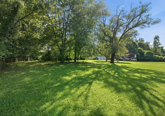 Photo 3 of Single family home for sale at 2520 Pennington Bnd Rd, Nashville, TN 37214 | MLS# 3333609 | Listing updated on 2026-08-05