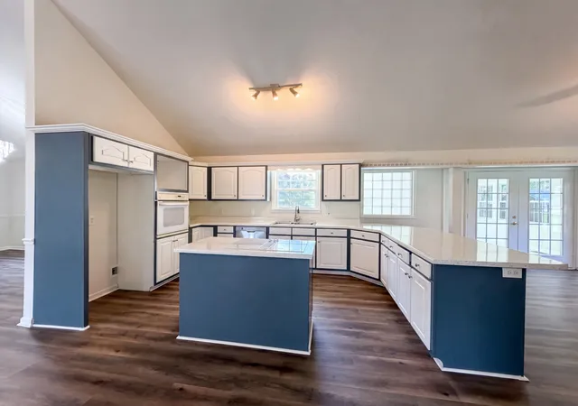 3rd image of 807 W Thompson Ln, Murfreesboro, TN 37129 | MLS# 3302564