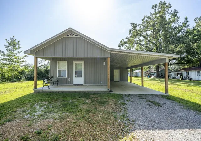 1st image of 169 Geans Ln, Savannah, TN 38372 | MLS# 3302570
