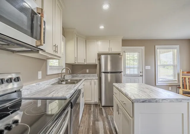 Photo 3 of Sale Pending at 169 Geans Ln, Savannah, TN 38372 | MLS# 3302570 | Listing updated on 2026-09-05