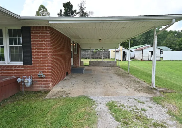 5th image of 66 Hillview Dr, Lobelville, TN 37097 | MLS# 3303921
