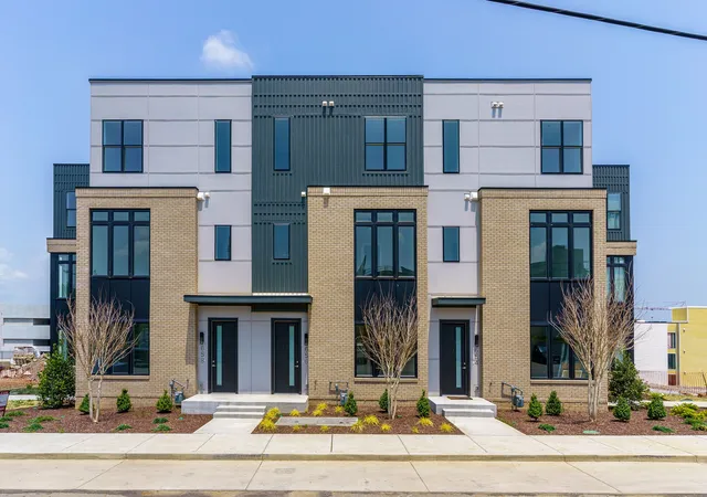 Photo 3 of Townhouse for sale at 656 Hamilton Ave, Nashville, TN 37203 | MLS# 3303458 | Listing updated on 2026-09-16