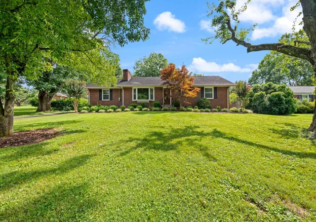 Photo 1 of Single family home for sale at 3109 Hunters Hl Rd, Nashville, TN 37214 | MLS# 3304235 | Listing updated on 2026-08-02