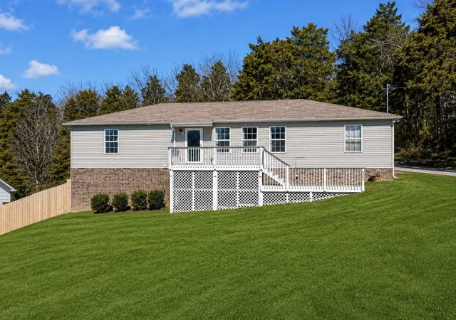 1st image of 400 Due Ln, Columbia, TN 38401 | MLS# 3305304