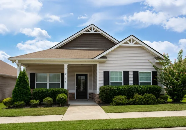 Photo 1 of Single family home for sale at 2225 Silverton Dr, Nashville, TN 37207 | MLS# 3306529 | Listing updated on 2026-08-03