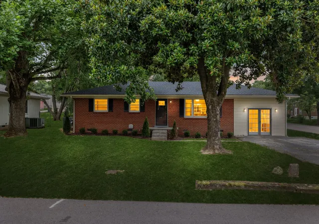 1st image of 723 Nichols St, Pulaski, TN 38478 | MLS# 3305083
