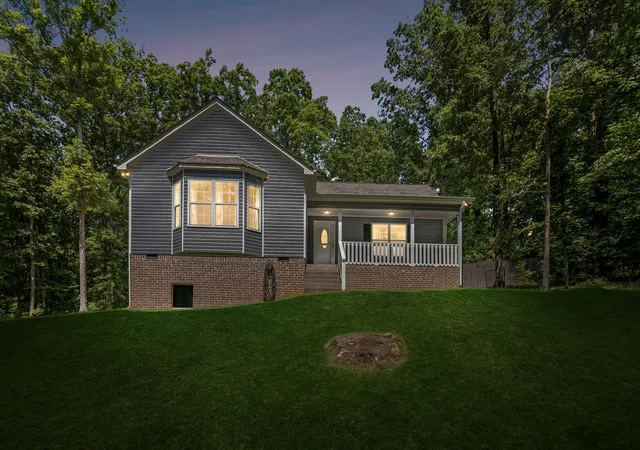 2nd image of 1004 Johnston Dr, White Bluff, TN 37187 | MLS# 3513182