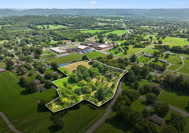 Photo 1 of Land for sale at 0 Oak Dr, Gordonsville, TN 38563 | MLS# 3304123 | Listing updated on 2026-07-31