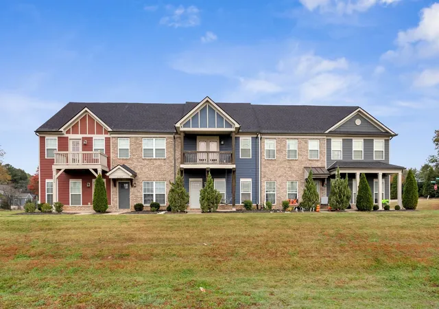 Photo 2 of Townhouse for sale at 2505 Hidden Crk Ct, Columbia, TN 38401 | MLS# 3304137 | Listing updated on 2026-08-05