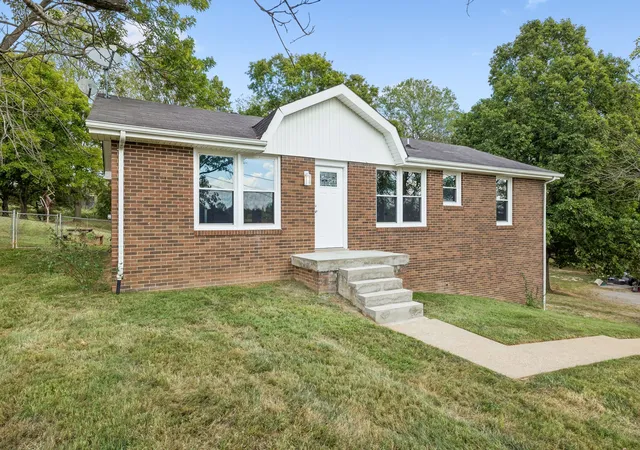 Photo 2 of Single family home for sale at 2762 Goodsprings Rd, Ashland City, TN 37015 | MLS# 3598357 | Listing updated on 2026-09-24