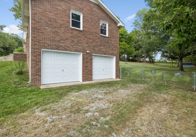 Photo 3 of Single family home for sale at 2762 Goodsprings Rd, Ashland City, TN 37015 | MLS# 3598357 | Listing updated on 2026-09-24