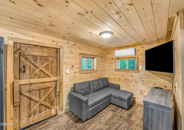 5th image of 1222 S Hwy 32, Cosby, TN 37722 | MLS# 3303998