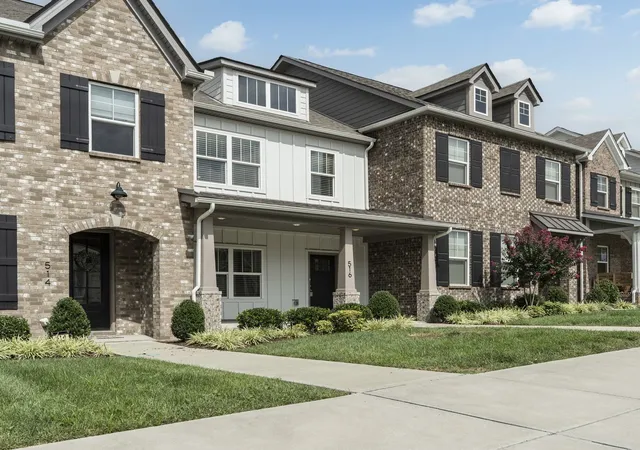 Photo 2 of Townhouse for sale at 516 Tobias St, Gallatin, TN 37066 | MLS# 3304254 | Listing updated on 2026-08-21