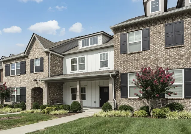 Photo 3 of Townhouse for sale at 516 Tobias St, Gallatin, TN 37066 | MLS# 3304254 | Listing updated on 2026-08-21