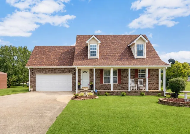 Single family home for sale at 1188 Willow Ter, Clarksville, TN 37043 | MLS# 3319028