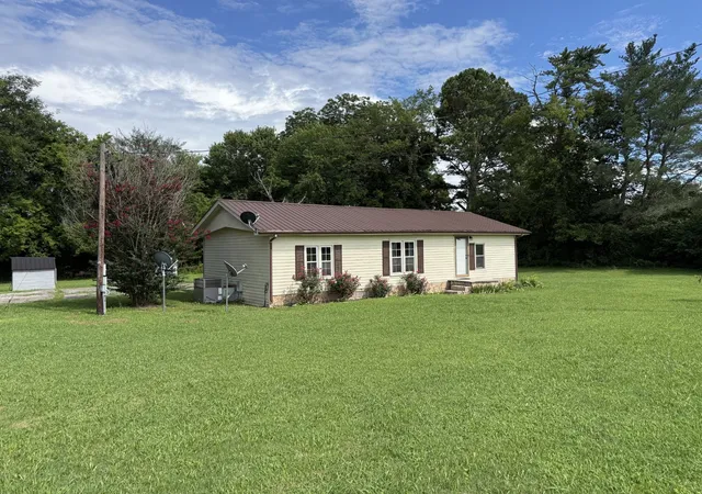 2nd image of 990 Rutledge Ford Rd, Decherd, TN 37324 | MLS# 3305188