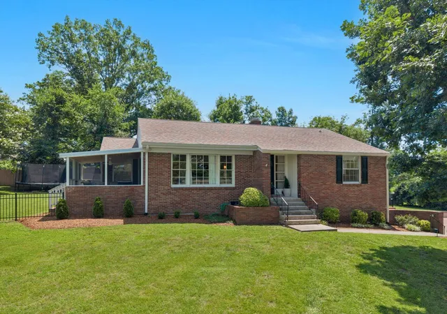 Photo 2 of Single family home for sale at 3262 Mcgavock Pike, Nashville, TN 37214 | MLS# 3305529 | Listing updated on 2026-08-28