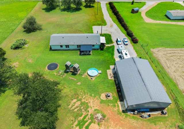 Photo 2 of Manufactured home for sale at 4022 Ella W Cir, Lynnville, TN 38472 | MLS# 3312636 | Listing updated on 2026-10-01