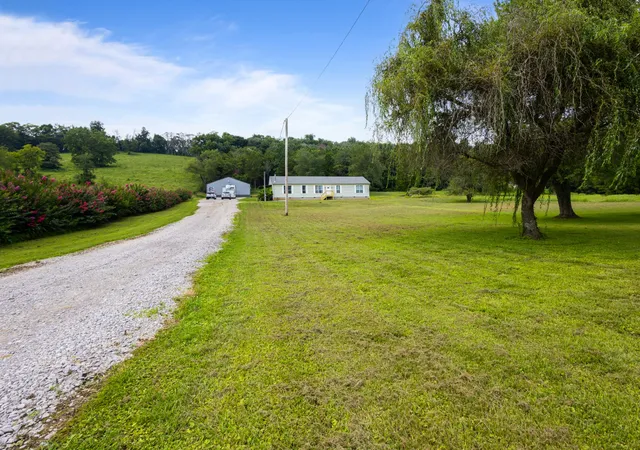 Photo 3 of Manufactured home for sale at 4022 Ella W Cir, Lynnville, TN 38472 | MLS# 3312636 | Listing updated on 2026-10-01