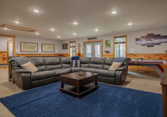 Photo 4 of Single family home for sale at 812 Starlight Ln, Kodak, TN 37764 | MLS# 3304261 | Listing updated on 2026-08-10