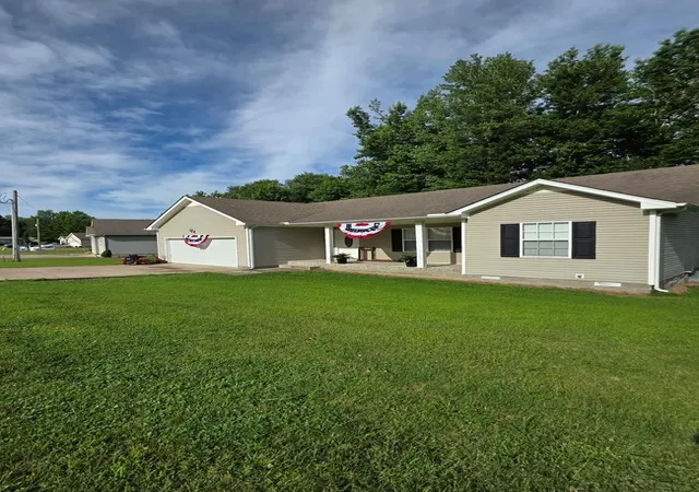 1st image of 189 Foxfire Rd, Paris, TN 38242 | MLS# 3304249