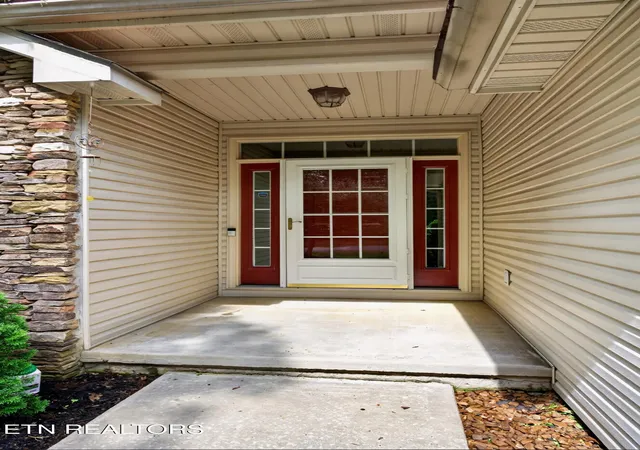 Photo 4 of Single family home for sale at 154 Glenwood Dr, Crossville, TN 38558 | MLS# 3304603 | Listing updated on 2026-07-23