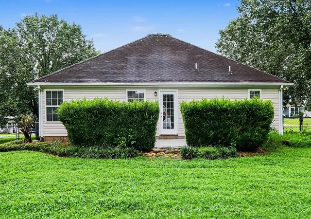 Photo 16 of Single family home for sale at 107 Breeze Dr, Murfreesboro, TN 37129 | MLS# 3306016 | Listing updated on 2026-09-04