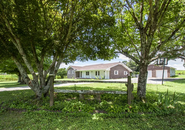 3rd image of 781 Blue Creek Rd, Tullahoma, TN 37388 | MLS# 3305090