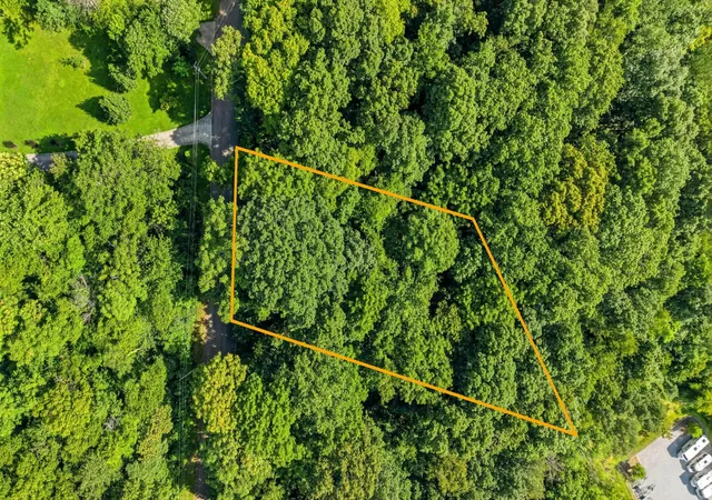 1st image of 1430 Gold Crest Dr, Hixson, TN 37343 | MLS# 3304564