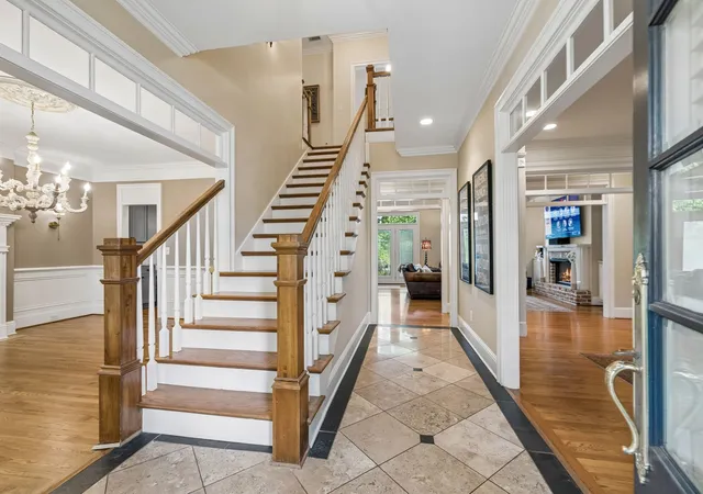 Photo 4 of Single family home for sale at 1011 Buckingham Cir, Franklin, TN 37064 | MLS# 3306262 | Listing updated on 2026-08-25