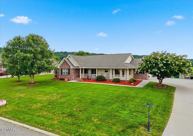 Photo 3 of Single family home for sale at 435 Independence Dr, Jefferson City, TN 37760 | MLS# 3591731 | Listing updated on 2026-09-22