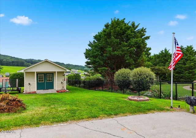Photo 3 of Single family home for sale at 435 Independence Dr, Jefferson City, TN 37760 | MLS# 3591731 | Listing updated on 2026-09-22