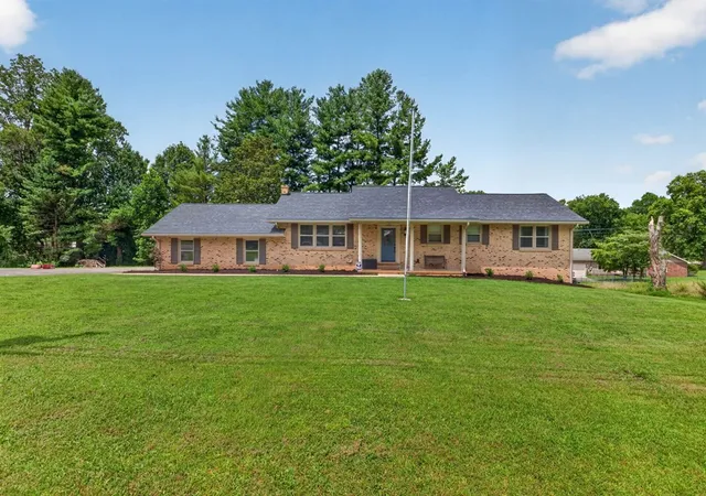 2nd image of 1036 Melrose Dr, Cookeville, TN 38501 | MLS# 3304667