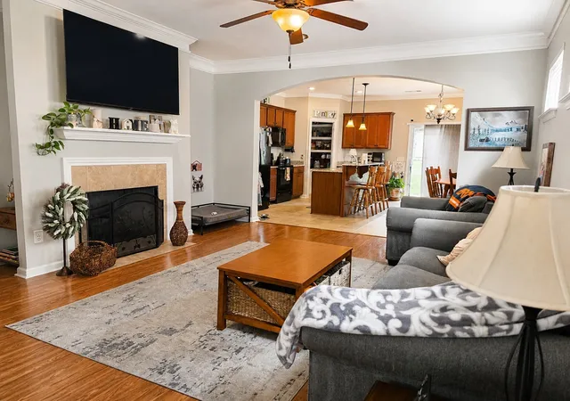 Photo 3 of Single family home for sale at 103 England Pl, Hendersonville, TN 37075 | MLS# 3304760 | Listing updated on 2026-07-27