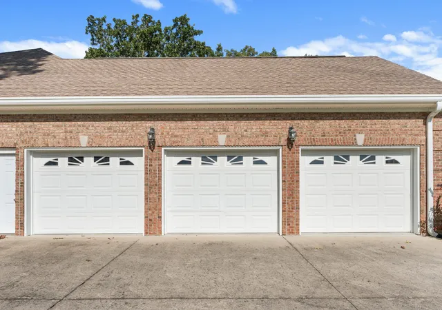 Photo 4 of Single family home for sale at 142 Heritage Cir, Manchester, TN 37355 | MLS# 3305287 | Listing updated on 2026-10-01