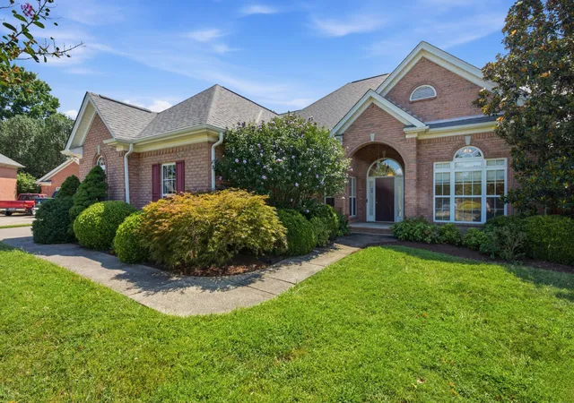 Single family home for sale at 1909 Starbuck Ct, Murfreesboro, TN 37130 | MLS# 3528058