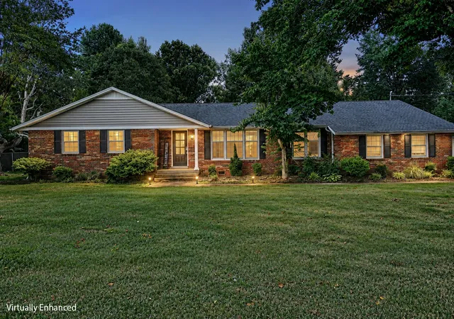 2nd image of 307 Austin Dr, Franklin, KY 42134 | MLS# 3304624