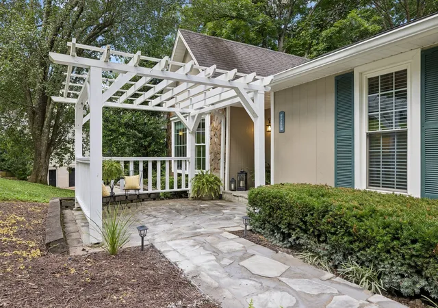 Photo 3 of Single family home for sale at 8346 Merrymount Dr, Nashville, TN 37221 | MLS# 3531664 | Listing updated on 2026-10-06