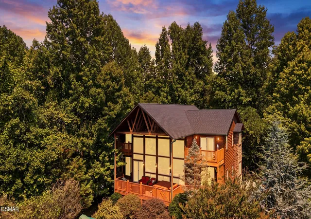 4th image of 1716 Smoky Hills Dr, Gatlinburg, TN 37738 | MLS# 3307502