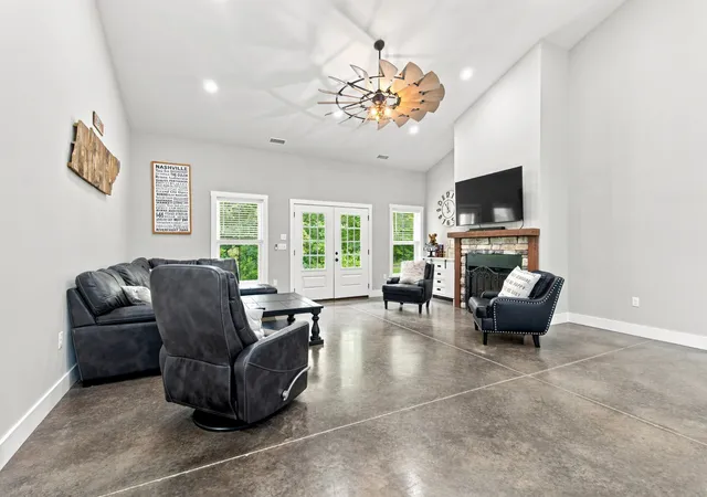 image of 594 Hwy 100, Centerville, TN 37033 | MLS# 3309197