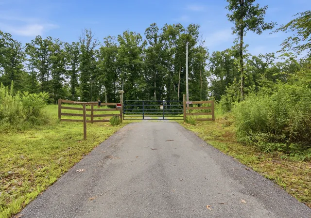 image of 594 Hwy 100, Centerville, TN 37033 | MLS# 3309197