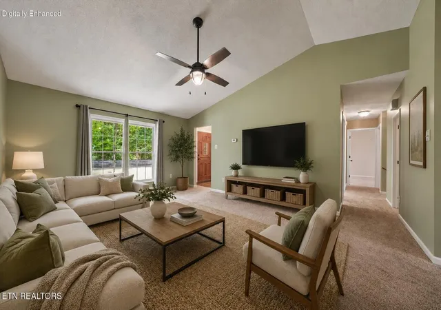 2nd image of 819 Stetson Dr, Maryville, TN 37801 | MLS# 3320642