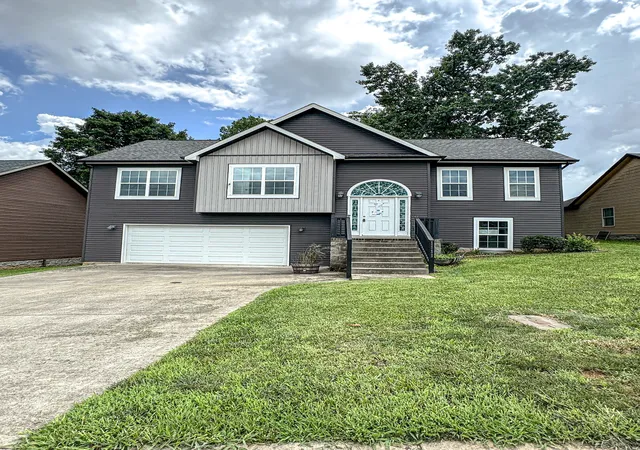 1st image of 1111 Fuji Ln, Clarksville, TN 37040 | MLS# 3304714